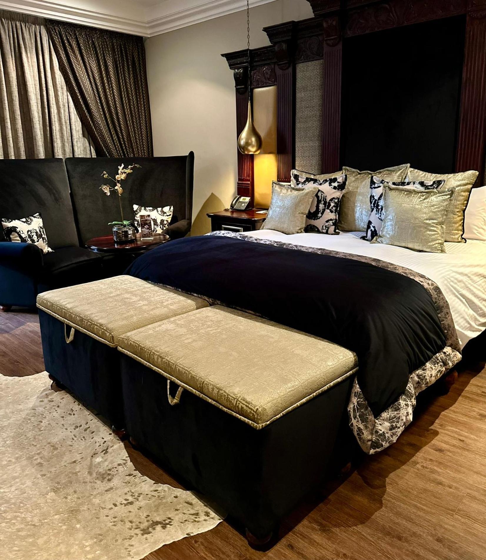 Fusion Boutique Hotel โพเลอกวาเน ภายนอก รูปภาพ
