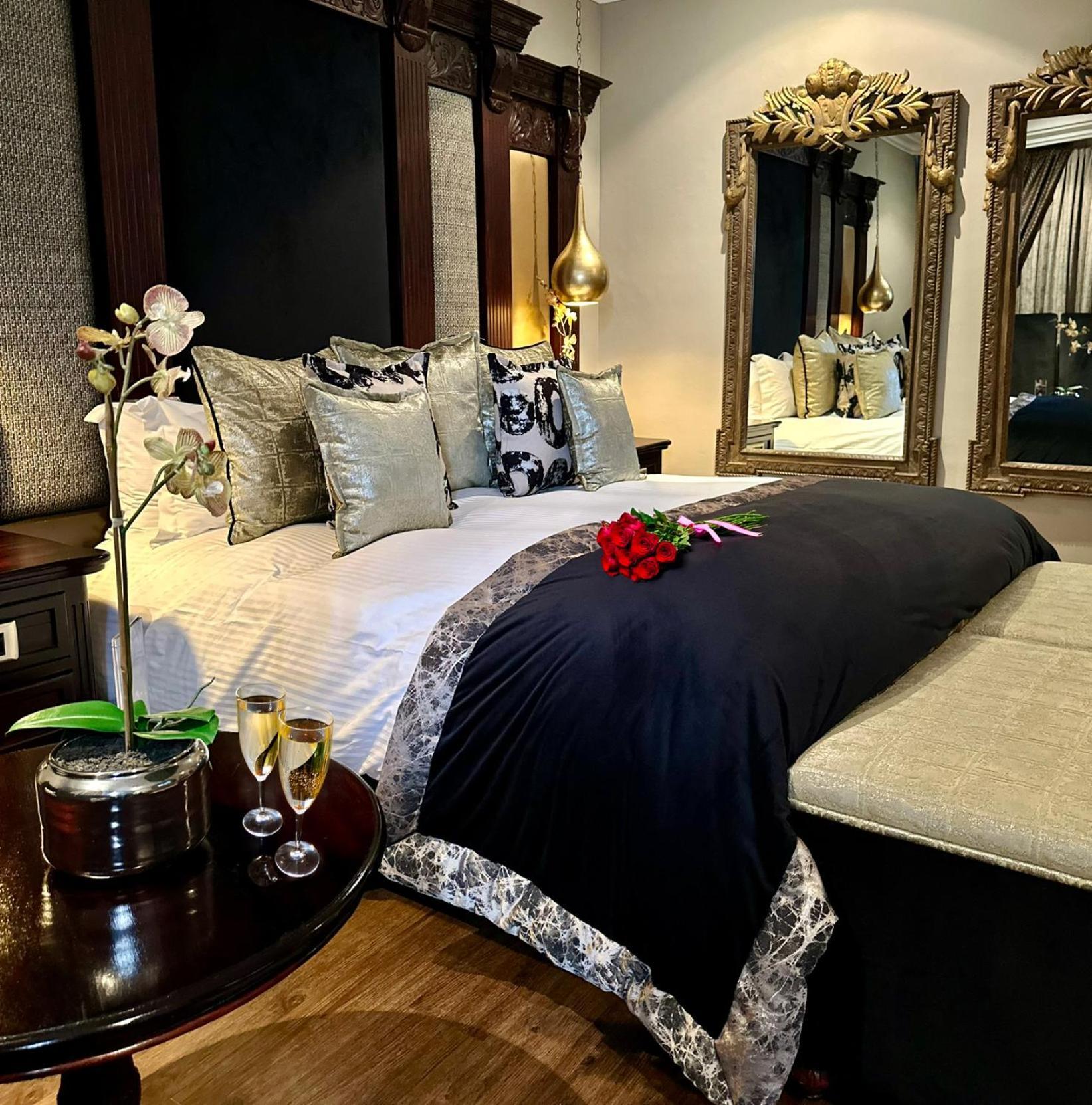 Fusion Boutique Hotel โพเลอกวาเน ภายนอก รูปภาพ