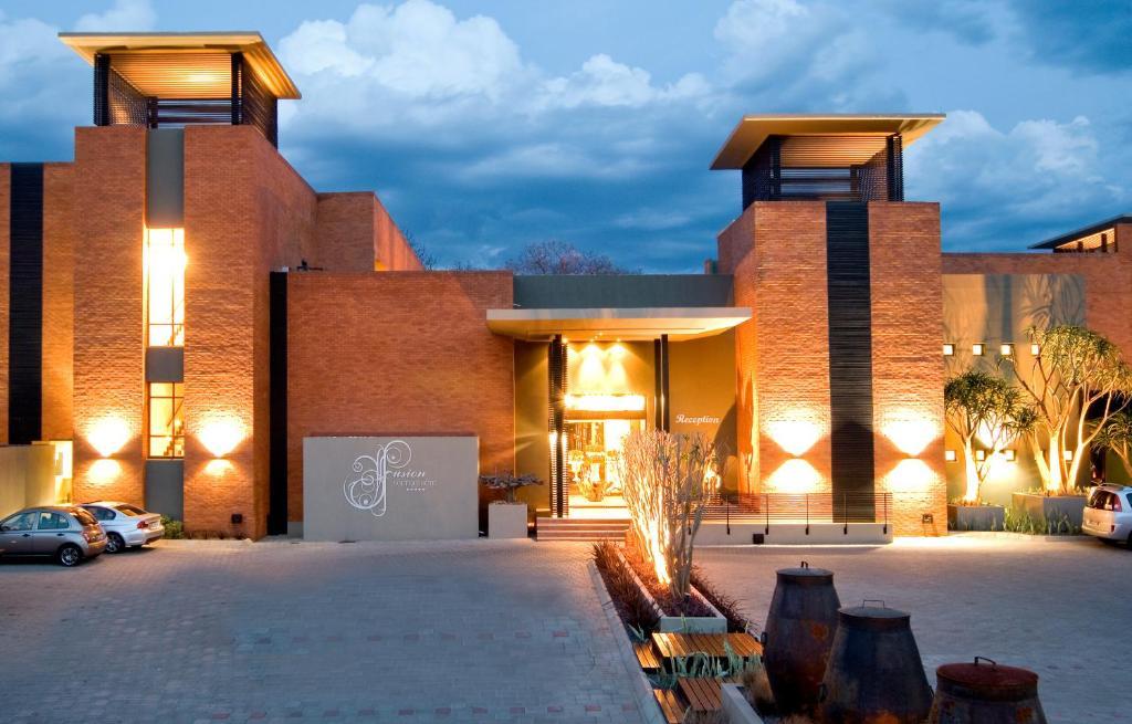 Fusion Boutique Hotel โพเลอกวาเน ภายนอก รูปภาพ