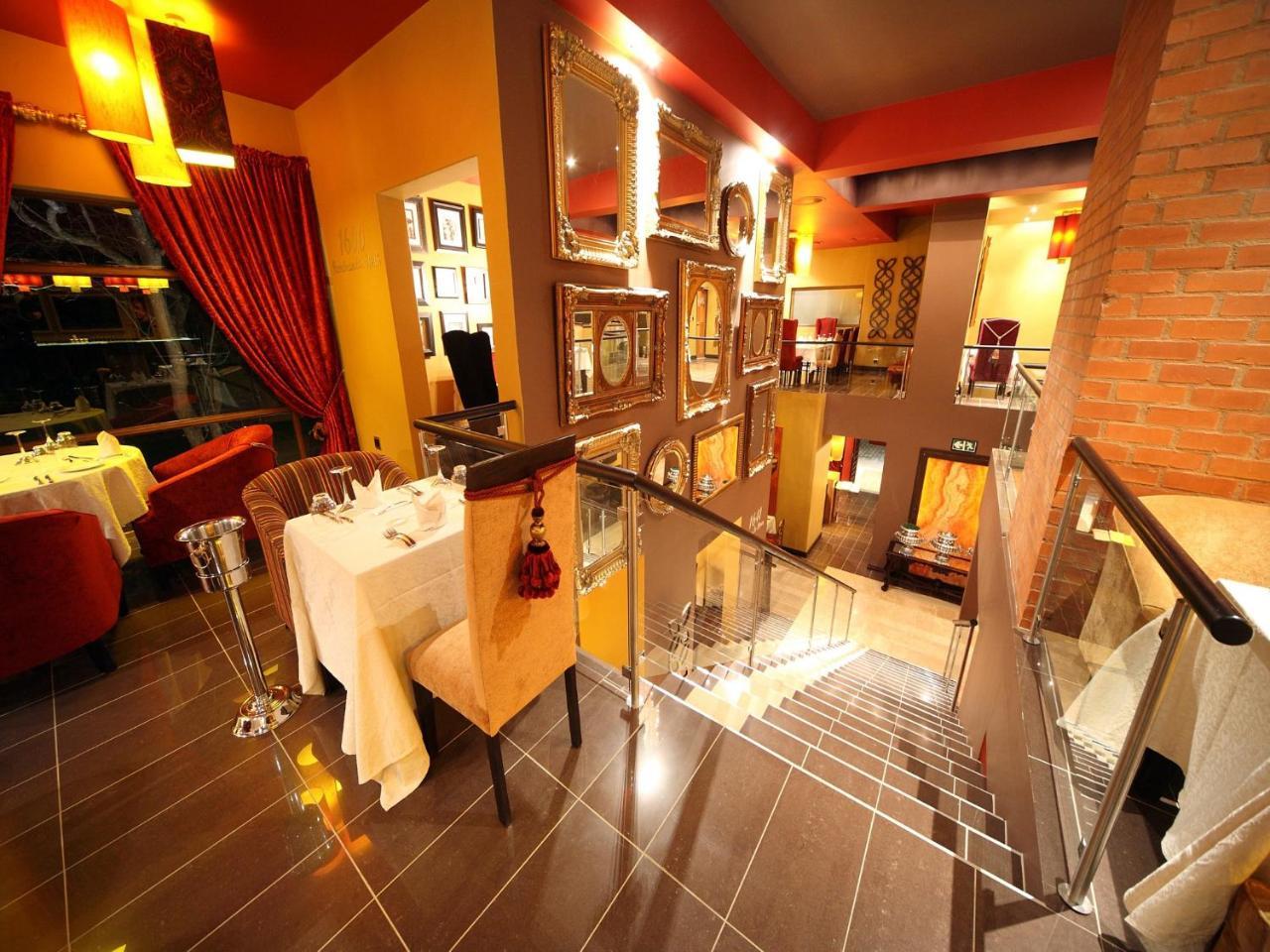 Fusion Boutique Hotel โพเลอกวาเน ภายนอก รูปภาพ